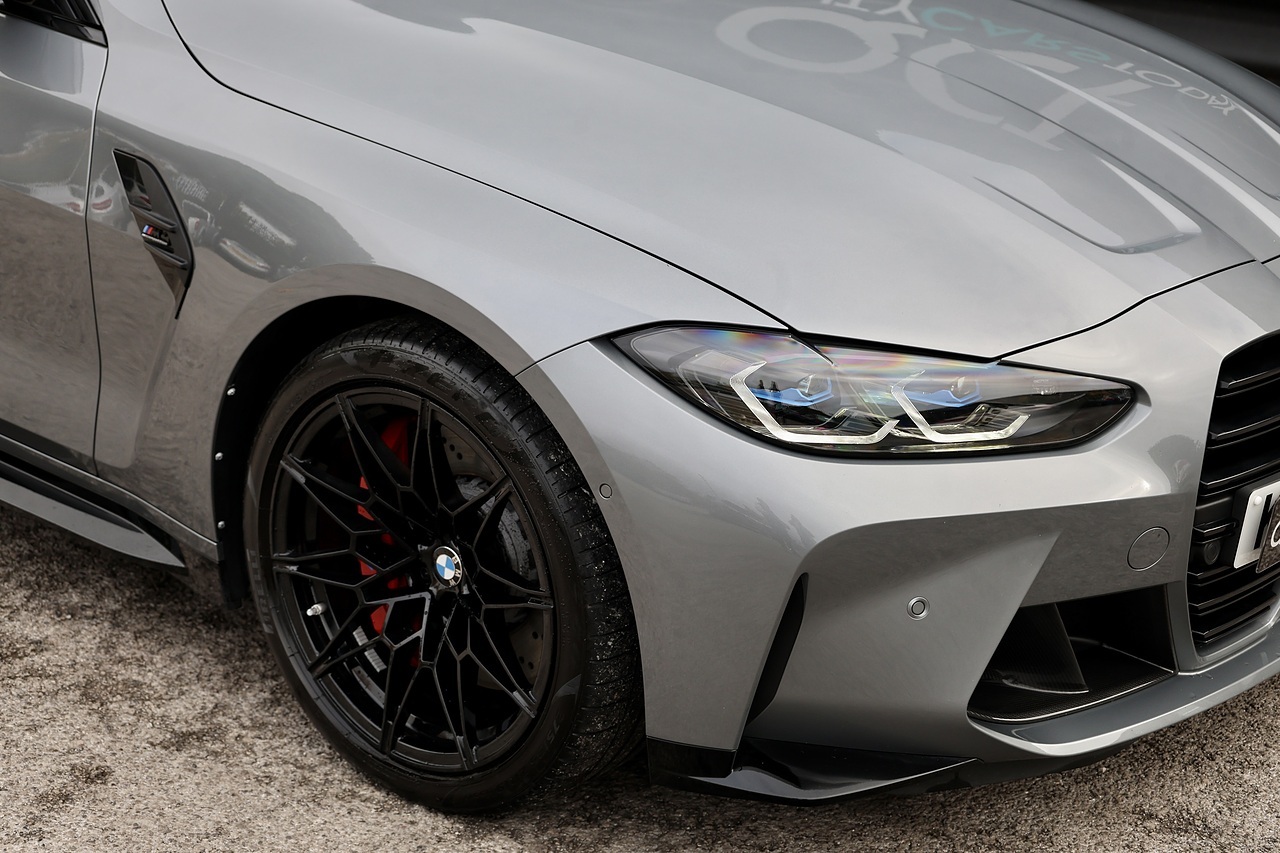 BMW M4 Competition 1 Owner + Ultimate Pack + M Carbon Buckets + M Carbon Exterior - Large 31