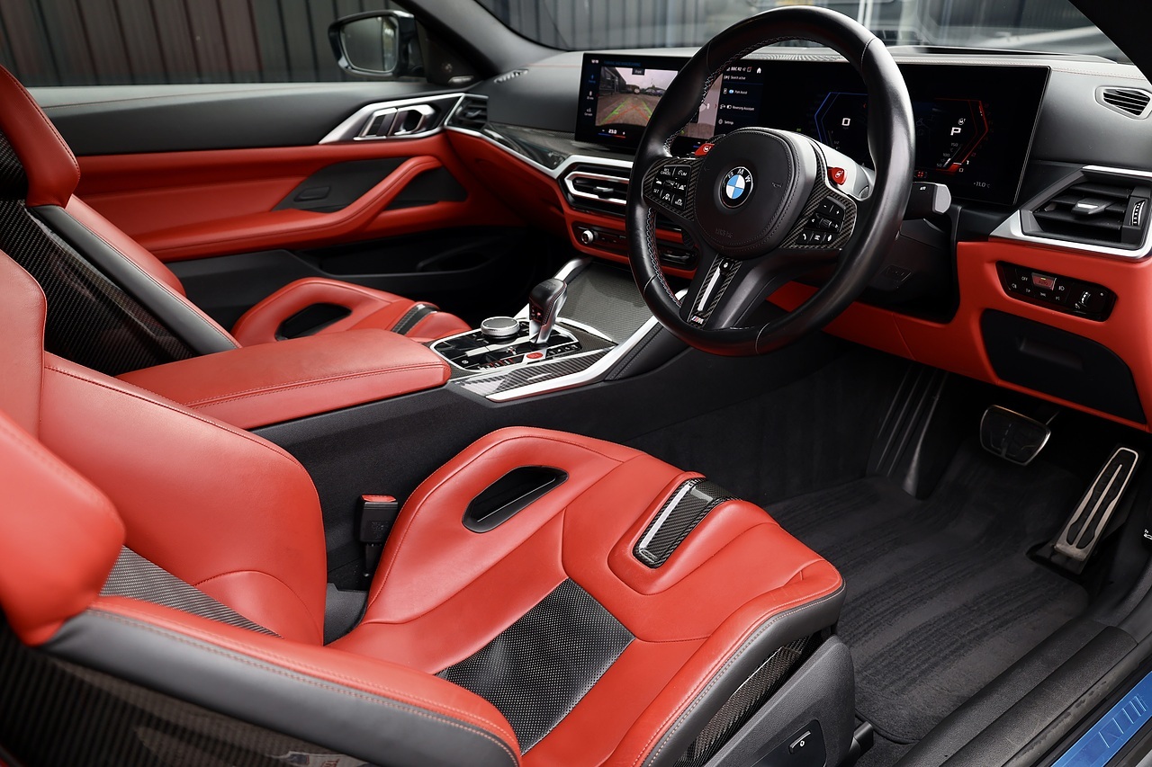 BMW M4 Competition 1 Owner + Ultimate Pack + M Carbon Buckets + M Carbon Exterior - Large 6