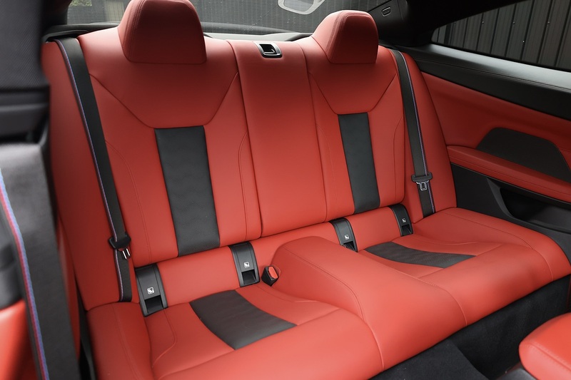 BMW M4 Competition 1 Owner + Ultimate Pack + M Carbon Buckets + M Carbon Exterior Image 39