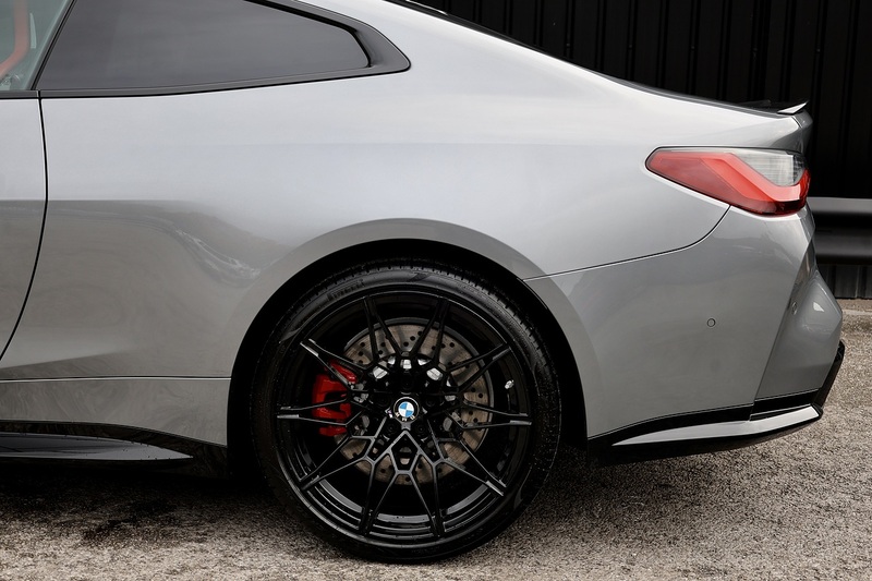 BMW M4 Competition 1 Owner + Ultimate Pack + M Carbon Buckets + M Carbon Exterior Image 44