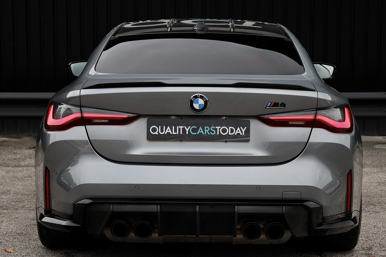 BMW M4 Competition 1 Owner + Ultimate Pack + M Carbon Buckets + M Carbon Exterior - Large 4