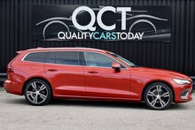 Volvo V60 D4 Inscription Pro Xenium Pack + Pano Roof + 360 Cams + Deployable Tow Bar - Thumb 5