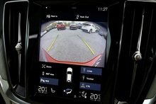 Volvo V60 D4 Inscription Pro Xenium Pack + Pano Roof + 360 Cams + Deployable Tow Bar - Thumb 34