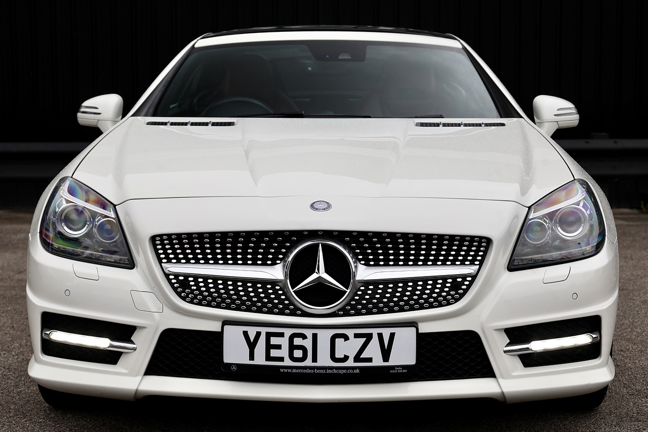 Mercedes-Benz SLK 250 CDI AMG Sport 14 Services + Pano Roof + COMAND + AirScarf + Memory Pack - Large 3