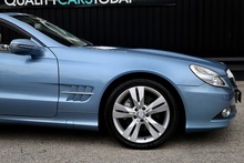 Mercedes-Benz SL 350 2 Former Keepers + Just Serviced by MB + Very Rare Spec - Thumb 24