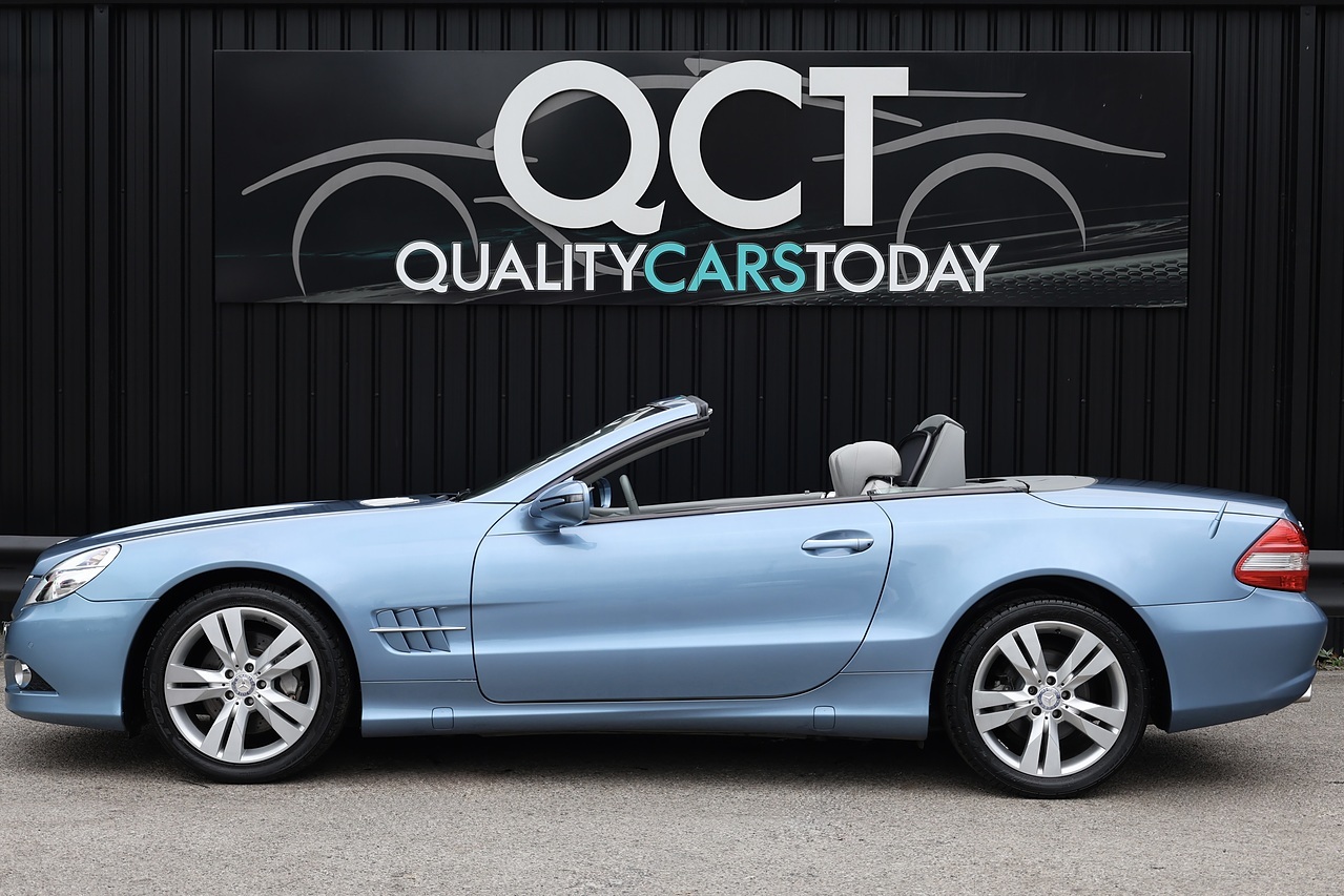 Mercedes-Benz SL 350 2 Former Keepers + Just Serviced by MB + Very Rare Spec - Large 1