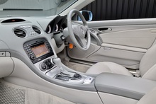 Mercedes-Benz SL 350 2 Former Keepers + Just Serviced by MB + Very Rare Spec - Thumb 7