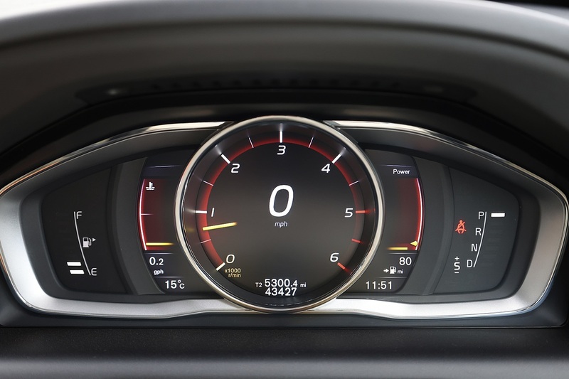 Volvo XC60 D5 SE Lux Nav Rare Specification + Low Mileage + Full Service History Image 23