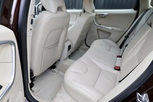 Volvo XC60 D5 SE Lux Nav Rare Specification + Low Mileage + Full Service History - Thumb 34