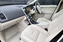 Volvo XC60 D5 SE Lux Nav Rare Specification + Low Mileage + Full Service History - Thumb 2