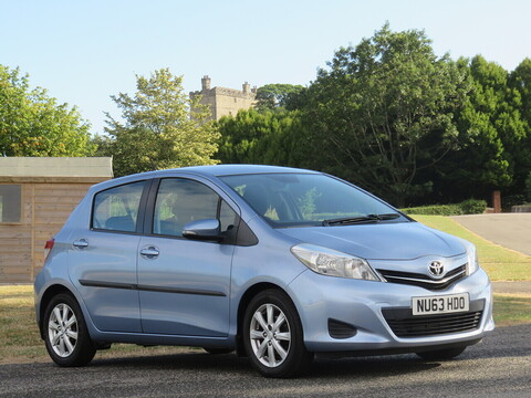 Toyota Yaris VVT-i T2 Hatchback 1.0 Manual Petrol