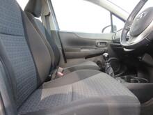 Toyota Yaris VVT-i T2 - Thumb 7