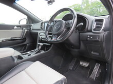 Kia Sportage CRDi GT-Line S - Thumb 8