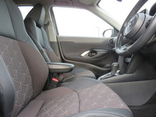 Toyota Yaris Cross VVT-h Excel - Thumb 9