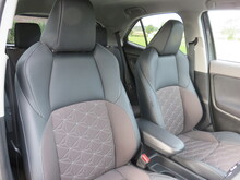 Toyota Yaris Cross VVT-h Excel - Thumb 10