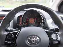 Toyota AYGO VVT-i x-play - Thumb 8