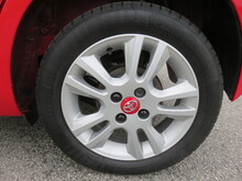 Toyota AYGO VVT-i x-play - Thumb 20