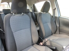 Toyota Yaris Vvt-I Tr - Thumb 9
