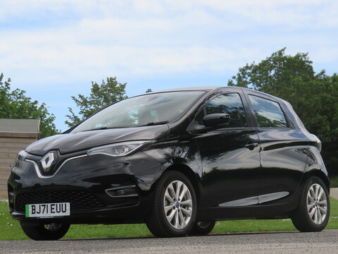 R135 Iconic Hatchback 0.0 Automatic Electric
