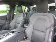 Volvo S60 T5 R-Design Plus - Thumb 18