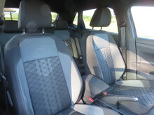 Volkswagen Polo TSI R-Line - Thumb 8