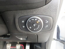 Ford Fiesta T EcoBoost ST-Line - Thumb 8