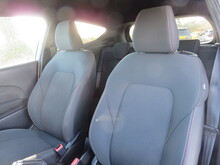 Ford Fiesta T EcoBoost ST-Line - Thumb 14