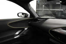 Ferrari SF90 Stradale T V8