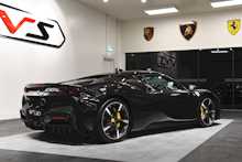 Ferrari SF90 Stradale T V8