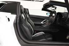 Lamborghini Aventador V12 LP 740-4 S