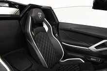 Lamborghini Aventador V12 LP 740-4 S