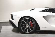 Lamborghini Aventador V12 LP 740-4 S