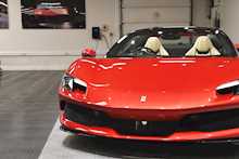 Ferrari 296 GTS T V6