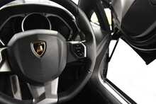 Lamborghini Aventador V12 LP 700-4