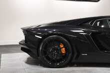 Lamborghini Aventador V12 LP 700-4