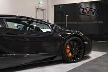 Lamborghini Aventador V12 LP 700-4