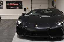 Lamborghini Aventador V12 LP 700-4