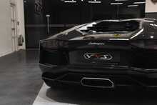 Lamborghini Aventador V12 LP 700-4