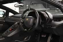Lamborghini Aventador V12 LP 750-4 Superveloce