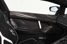 Lamborghini Aventador V12 LP 750-4 Superveloce