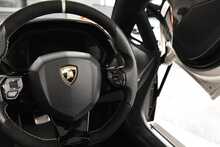 Lamborghini Aventador V12 LP 750-4 Superveloce