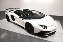 Lamborghini Aventador V12 LP 750-4 Superveloce