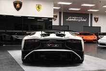 Lamborghini Aventador V12 LP 750-4 Superveloce