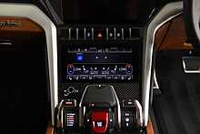 Lamborghini Urus V8 BiTurbo