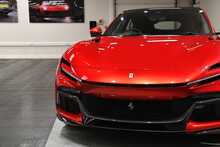 Ferrari Purosangue V12