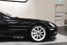 Mercedes-Benz Mclaren SLR Coupe