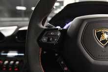 Lamborghini Huracan V10 LP 640-4 Performante