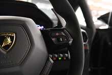 Lamborghini Huracan V10 LP 640-4 Performante