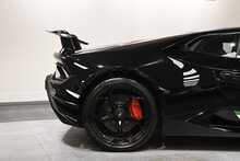 Lamborghini Huracan V10 LP 640-4 Performante