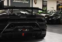 Lamborghini Huracan V10 LP 640-4 Performante
